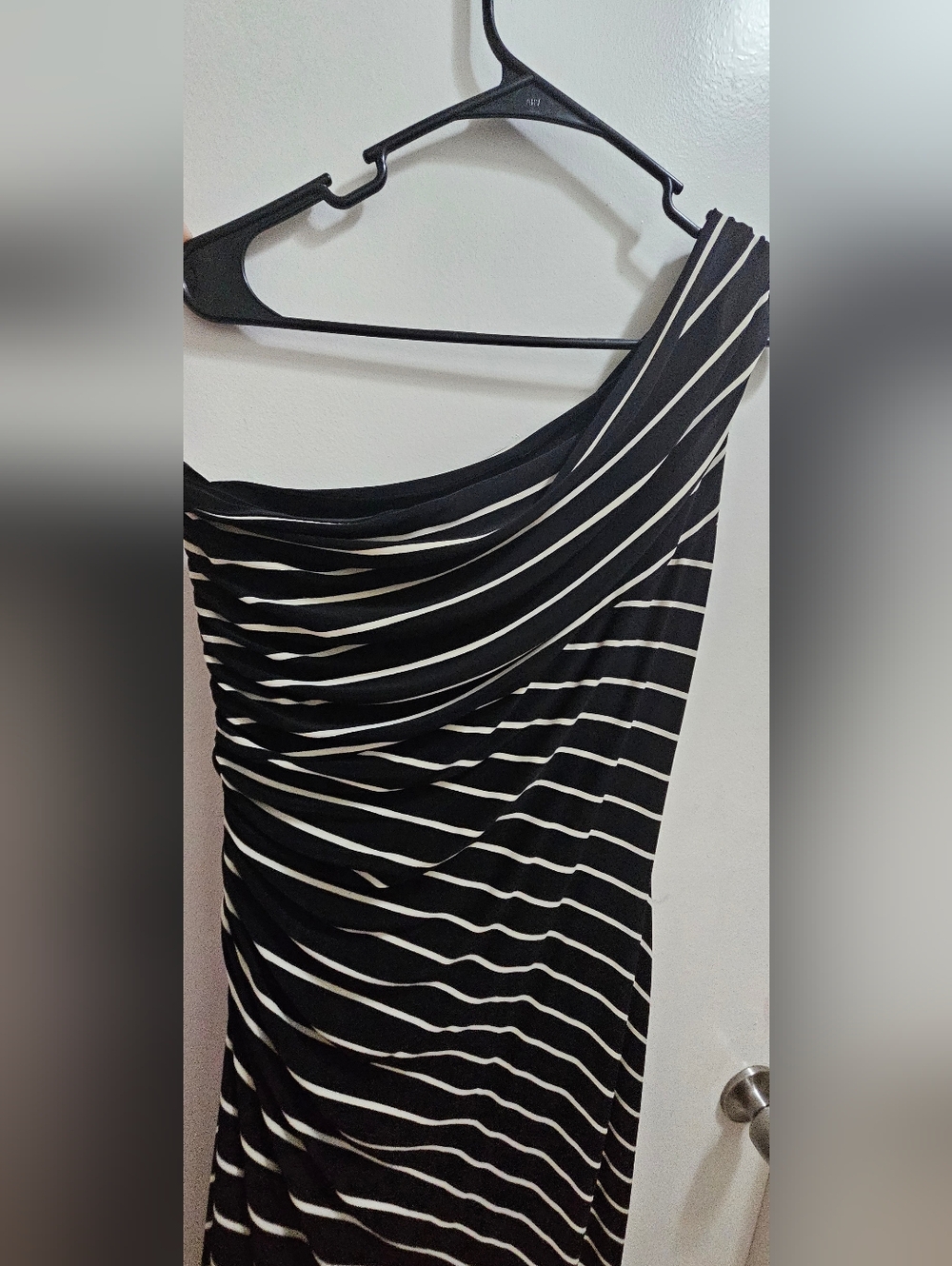Lauren Ralph Lauren One-Shoulder Black and Off-White Striped Dress - Picture 6 of 6